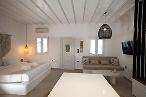 Loom Suite Ornos Mykonos