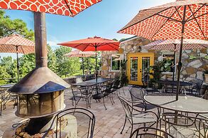Whispering Woods Cabins & Grill