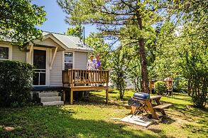 Whispering Woods Cabins & Grill