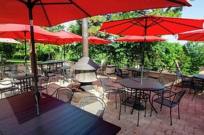 Whispering Woods Cabins & Grill