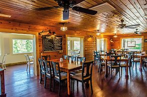 Whispering Woods Cabins & Grill