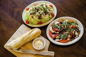 Whispering Woods Cabins & Grill