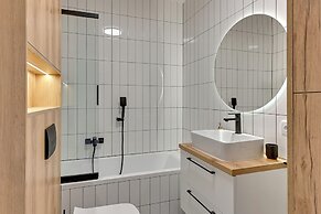 Horizon 122 -SeaView by GrandApartments