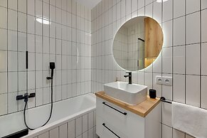 Horizon 122 -SeaView by GrandApartments