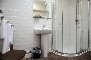 Craven Heifer at Stainforth