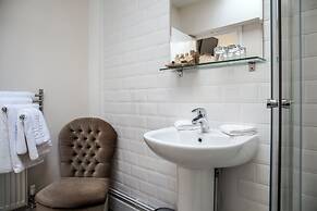 Craven Heifer at Stainforth