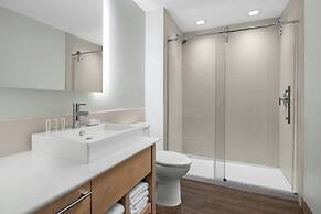 Element Calgary Downtown