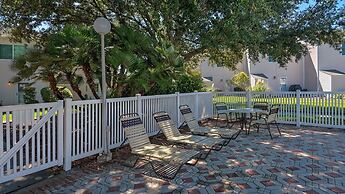 Beachside Retreat With Pools & Local Dining + Free Attraction Tickets!