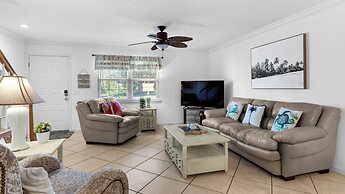 Beachside Retreat With Pools & Local Dining + Free Attraction Tickets!