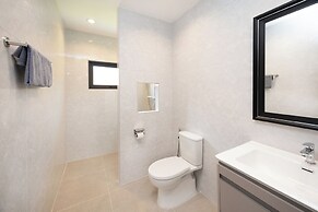 Villa Waree minutes to City and Beach