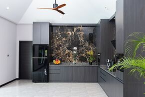 Villa Waree minutes to City and Beach