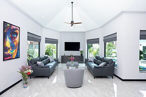Villa Waree minutes to City and Beach