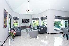 Villa Waree minutes to City and Beach