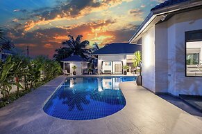 Villa Waree minutes to City and Beach