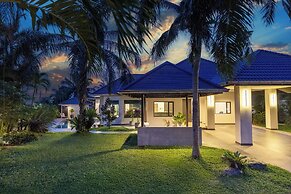 Villa Waree minutes to City and Beach