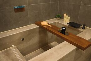 Lin an Hot Spring Story Family Homestay