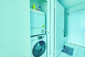 RivetStays - The Parade 2