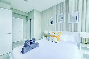 RivetStays - The Parade 2