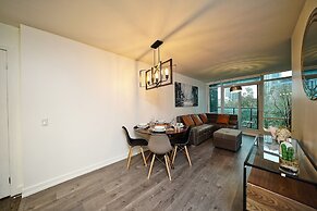 RivetStays - The Parade 2