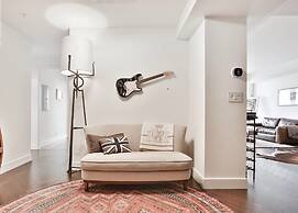 Downtown River North Chicago