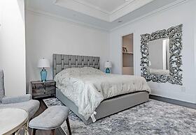 Downtown River North Chicago