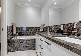 Downtown River North Chicago