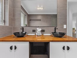 Ultimate Beachside Haven in Cabarita - Pet Friendly