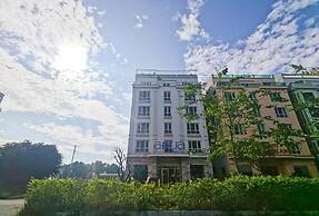 Aqua Resort Hai Tien - by BAYLUXURY