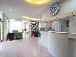 Happy Live Quest Hotel