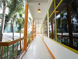 Happy Live Quest Hotel