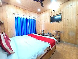 Hotel Chinar Lake View Near Mall Road