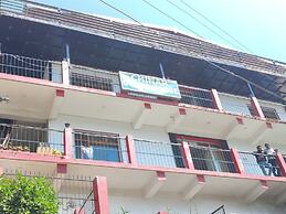 Hotel Chinar Lake View Near Mall Road