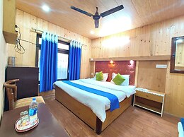 Hotel Chinar Lake View Near Mall Road