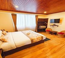 Aurora The Mall Darjeeling