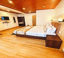 Aurora The Mall Darjeeling