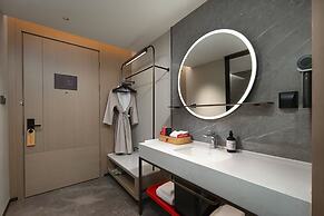 Yicheng Hotel