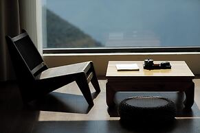 Wake UP IN SNOW MOUNTAIN