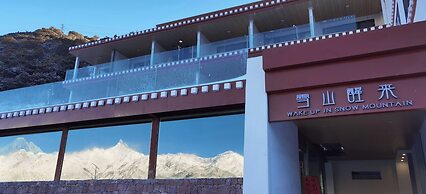 Wake UP IN SNOW MOUNTAIN