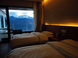 Wake UP IN SNOW MOUNTAIN