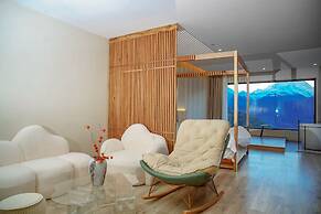 Wake UP IN SNOW MOUNTAIN