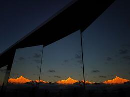 Wake UP IN SNOW MOUNTAIN