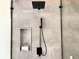 Wake UP IN SNOW MOUNTAIN