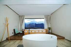 Wake UP IN SNOW MOUNTAIN