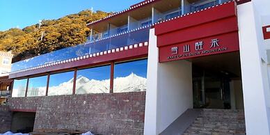 Wake UP IN SNOW MOUNTAIN