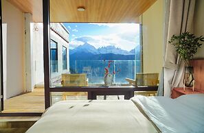 Wake UP IN SNOW MOUNTAIN