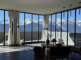 Wake UP IN SNOW MOUNTAIN