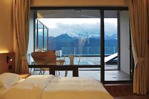 Wake UP IN SNOW MOUNTAIN