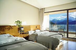 Wake UP IN SNOW MOUNTAIN