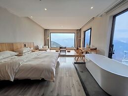 Wake UP IN SNOW MOUNTAIN