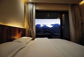 Wake UP IN SNOW MOUNTAIN